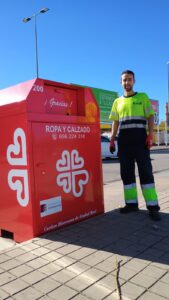 Re-Iniciar Alternativas Solidarias ha instalado 27 contenedores de recogida textil en Valdepeñas tras ganar la licitación pública