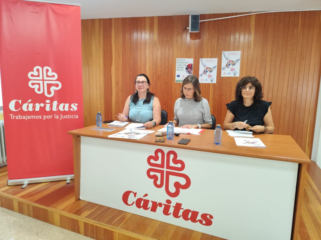Cáritas Diocesana de Ciudad Real presenta la Campaña de Temporeros 2026 bajo el lema «Trabajo regularizado, una apuesta por el bien común»